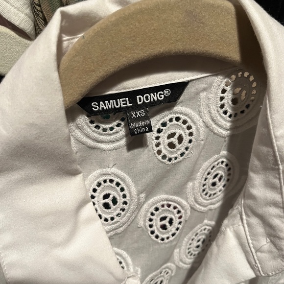 Samuel Dong white Eyelet dress/shirt with pockets -Size XXS - Picture 4 of 4